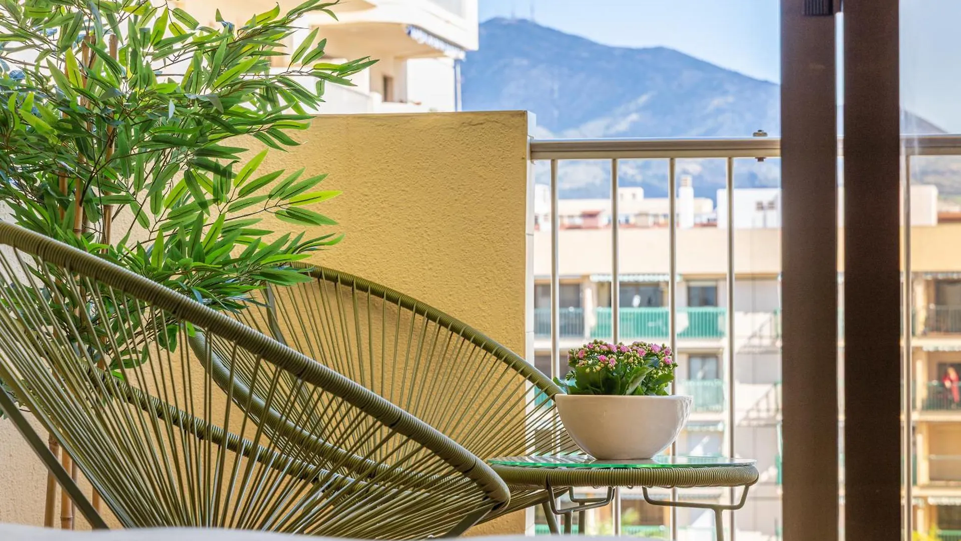 Apartamento Fuengirola Puerto By Aora Stay 0*,
